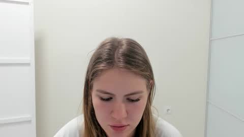 Snapshot of ninarihh chatting on 09/21/25, 11:34 ninarihh online show from 09/21/25, 11:34