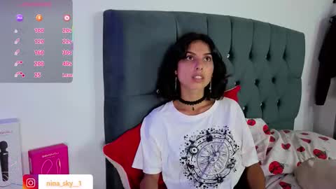 Snapshot of ninasky19 chatting on 11/09/25, 12:09 ninasky19 online show from 11/09/25, 12:09