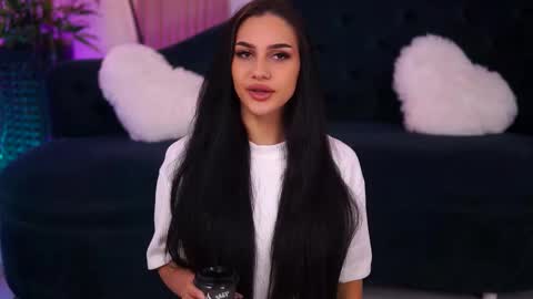 Ninna online show from 11/23/25, 07:35