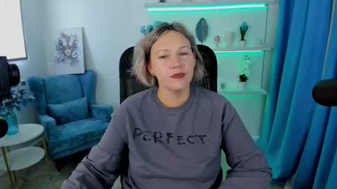 ninastarle online show from 09/27/25, 04:50