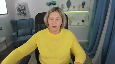 ninastarle online show from 10/01/25, 04:51