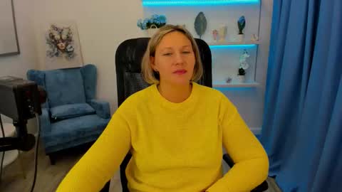 ninastarle online show from 10/04/25, 11:41