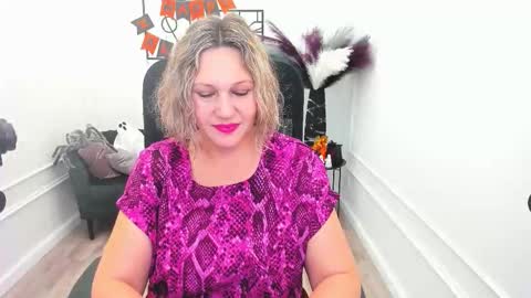 ninastarle online show from 10/29/25, 05:10