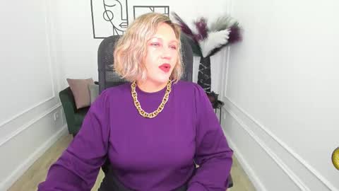 ninastarle online show from 11/05/25, 04:45