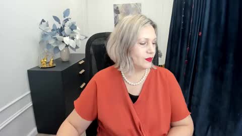 ninastarle online show from 11/22/25, 05:06