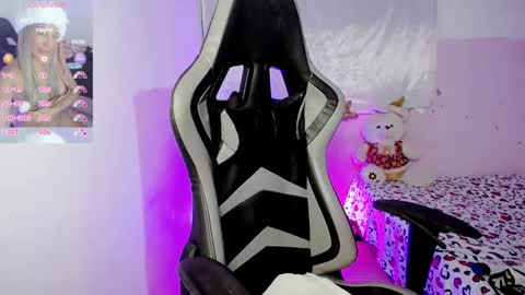 ninatinydoll1 online show from 02/27/25, 10:48