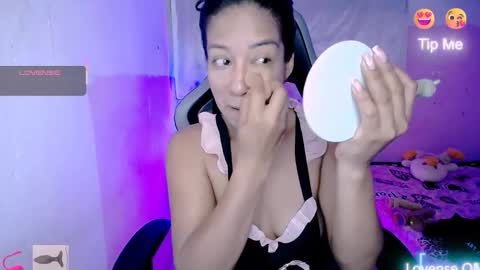 ninatinydoll1 online show from 10/16/25, 08:26