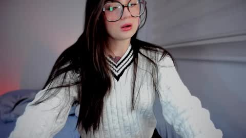 Snapshot of ninavolkov chatting on 12/01/25, 11:54 ninavolkov online show from 12/01/25, 11:54