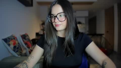 Snapshot of ninavolkov chatting on 02/20/26, 10:10 ninavolkov online show from 02/20/26, 10:10