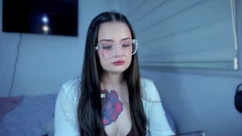 Snapshot of ninavolkov chatting on 06/30/26, 11:17 ninavolkov online show from 06/30/26, 11:17