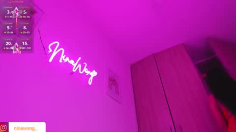 Snapshot of ninawong_ chatting on 11/20/25, 10:53 Nina online show from 11/20/25, 10:53