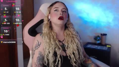 Nina online show from 10/22/25, 02:23