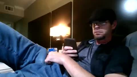 Snapshot of nineinchbronco chatting on 10/21/25, 01:45 nineinchbronco online show from 10/21/25, 01:45