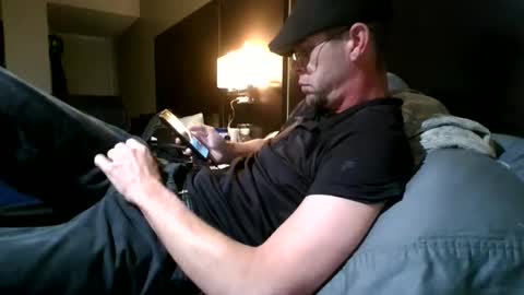 Snapshot of nineinchbronco chatting on 11/12/25, 09:58 nineinchbronco online show from 11/12/25, 09:58