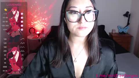 Snapshot of ninimoon chatting on 09/11/25, 05:07 Ninimoon online show from 09/11/25, 05:07
