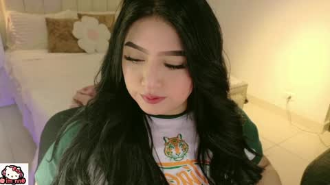 Nina online show from 04/16/26, 12:39