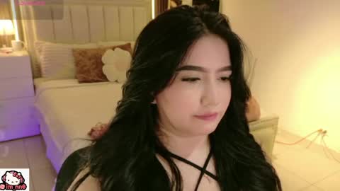 Nina online show from 05/14/26, 12:23