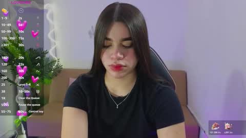 Snapshot of ninna_tay chatting on 12/01/25, 06:57 Ninnaaaa online show from 12/01/25, 06:57