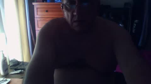 Dennis online show from 10/06/25, 02:58