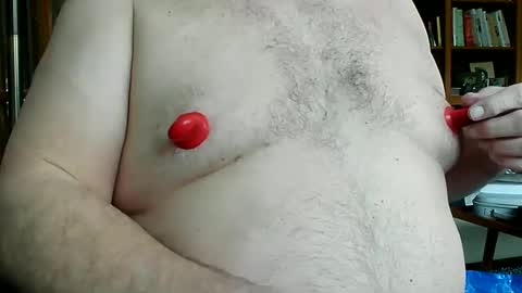 Snapshot of nip_fun_bear chatting on 02/19/25, 08:41 Nip Fun Bear online show from 02/19/25, 08:41