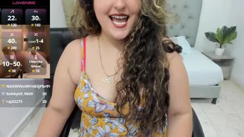 Snapshot of niraksil chatting on 12/13/24, 03:54 Niraksil online show from 12/13/24, 03:54