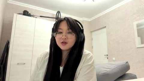 Snapshot of niranirachan chatting on 03/31/26, 09:48 Nira online show from 03/31/26, 09:48