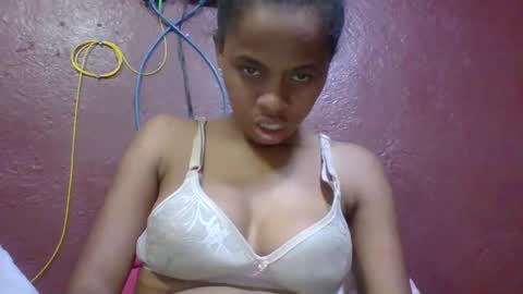 Snapshot of nirinahfy chatting on 10/12/25, 06:18 nirinahfy online show from 10/12/25, 06:18