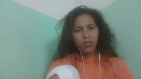 Snapshot of nirisouh chatting on 10/21/25, 06:47 nirisouh online show from 10/21/25, 06:47