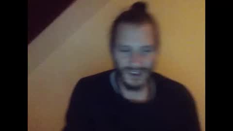 Snapshot of nitai84 chatting on 12/22/24, 11:41 Nitai online show from 12/22/24, 11:41