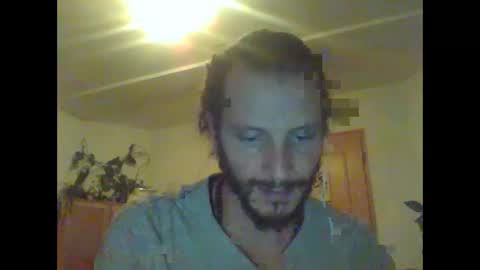 Snapshot of nitai84 chatting on 12/25/24, 08:28 Nitai online show from 12/25/24, 08:28