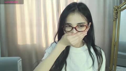 Snapshot of niufrommacau chatting on 11/17/25, 03:56 Niu online show from 11/17/25, 03:56