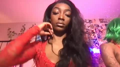 NIVIA WOLFE online show from 12/14/24, 05:36