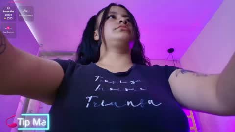  V I C T O R I A   online show from 06/07/26, 07:06