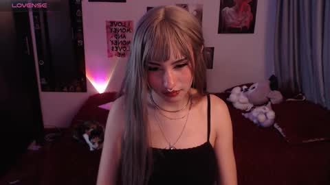 Nixxie  online show from 10/26/25, 01:11