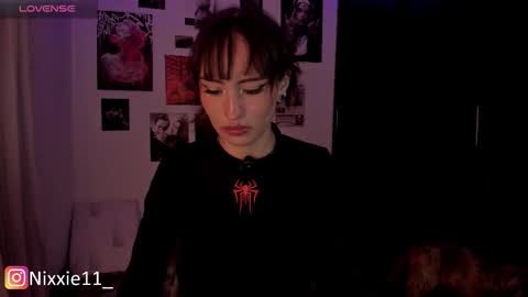 Nixxie  online show from 12/16/25, 01:32