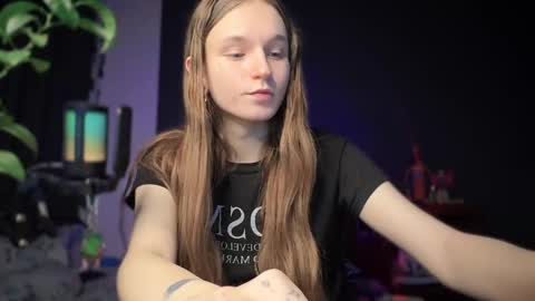 Snapshot of nloraaa chatting on 02/27/25, 08:20 Tears Lora online show from 02/27/25, 08:20