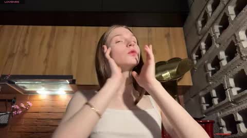 Snapshot of nloraaa chatting on 01/13/26, 08:19 Tears Lora online show from 01/13/26, 08:19