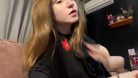 Snapshot of nloraaa chatting on 03/26/26, 08:47 Tears Lora online show from 03/26/26, 08:47