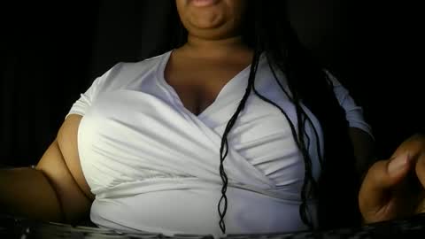 Snapshot of nmorathegoddess chatting on 01/19/26, 05:11 NMora the Goddess online show from 01/19/26, 05:11