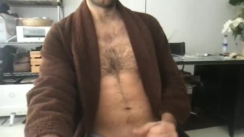 Snapshot of nnatural94 chatting on 12/14/25, 10:31 nnatural94 online show from 12/14/25, 10:31