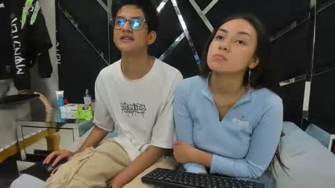 Snapshot of noa_arez chatting on 02/15/26, 07:27 NoaandArez online show from 02/15/26, 07:27