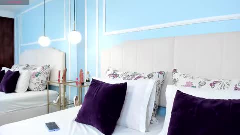 Noa Blue online show from 03/12/26, 12:00