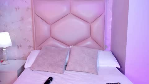   ambarsulliva  online show from 11/02/25, 11:34