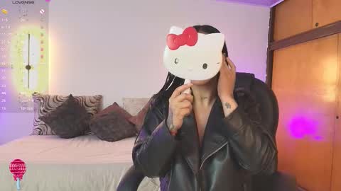 Gaby  Megan  Juliana  online show from 10/10/25, 12:15