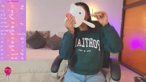 Gaby  Megan  Juliana  online show from 10/11/25, 12:04