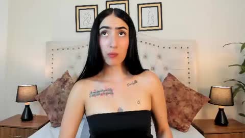 NATHALIA MORENO online show from 06/16/26, 12:30
