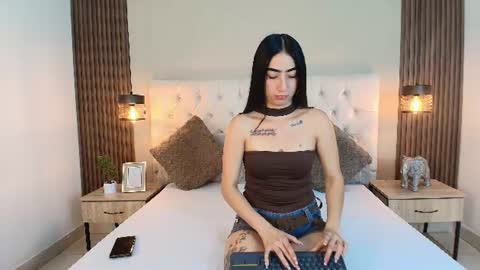 NATHALIA MORENO online show from 06/20/26, 12:19