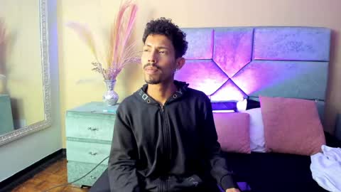 Snapshot of noaahtylor chatting on 06/09/26, 03:51 Noah online show from 06/09/26, 03:51