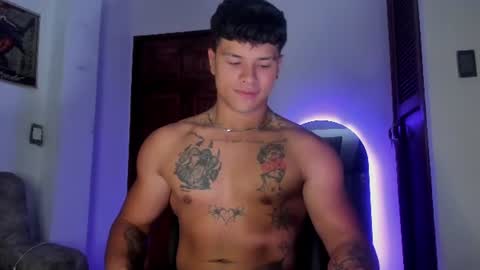 noah_223 online show from 06/17/26, 04:37