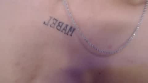 Snapshot of noah_and_kim69 chatting on 11/27/25, 04:14 Zoe online show from 11/27/25, 04:14